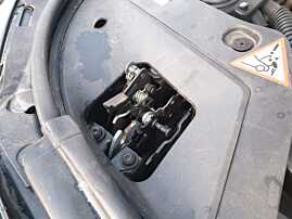 Incuietoare Capota Motor de pe Trager Stanga BMW Seria 5 F07 GT 2009 - 2013 [K1816]