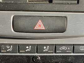 Releu Buton Avarii Volkswagen Passat B7 2010 - 2015 [K2114]