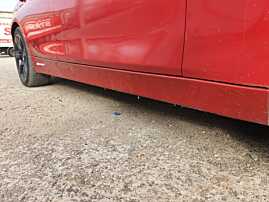 Prag Ornament Dreapta BMW Seria 3 F30 NFL Non Facelift 2011 - 2014 Culoare A75 Melbourne Red Metallic [K1143]