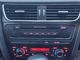 Magazie Radio CD Player Unitate Audi Multimedia MMI Audi A5 2008 - 2016 [K1469]