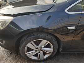 Aripa Stanga Fata Opel Astra J 2009 - 2016 Culoare Z22C [K3374]
