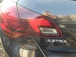 Tripla Stop Lampa Stanga de pe Haion Hayon Portbagaj Opel Astra J Hatchback 4 usi FL Facelift 2012 - 2016 [K3384]