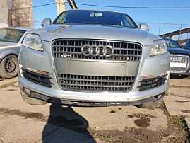 Bara Spoiler Fata Completa cu Grila Emblema cu Spalatoare si Locas Senzori Parcare cu Imperfectiuni Audi Q7 NFL Non Facelift 2007 - 2009 Culoare LY7W [K1656]