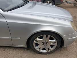 Aripa Dreapta Fata Mercedes Clasa E Class W211 2002 - 2009 Culoare C775 775 [K3445]
