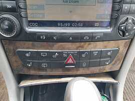 Consola Centrala Buton Butoane Incalzire Racire Ventilatie Blocare Deblocare Releu Avarii Mercedes Clasa E Class W211 2002 - 2009 [K3472]