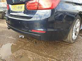 Bara Spoiler Spate cu Locas Senzori Parcare BMW Seria 3 F30 Sedan Berlina NFL Non Facelift 2011 - 2014 Culoare A89 Imperial Blue Brilliant Effect [K2145]