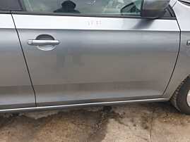 Usa Usi Portiera Portiere Dreapta Fata Dezechipata cu Imperfectiuni Skoda Rapid 2012 - 2017 Culoare LF8L [K3775]
