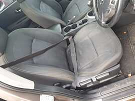Scaun Textil Manual Fara Incalzire Dreapta Fata cu Buretele Uzat Nissan Qashqai J10 2007 - 2013 [K2241]