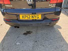Bara Spoiler Spate cu Locas Senzor De Parcare Volkswagen Tiguan FL Facelift 2011 - 2015 Culoare LC9X [K3826]
