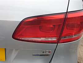 Tripla Stop Lampa Dreapta de pe Haion Hayon Portbagaj Volkswagen Passat B7 Break Combi 2010 - 2015 [K3748]