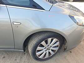 Aripa Dreapta Fata Opel Zafira C 2011 - 2019 Culoare Z179 [K4239]
