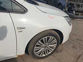 Aripa Dreapta Fata cu Defect Opel Astra J 2009 - 2016 Culoare Z40R [K3619]