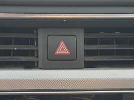 Releu Buton Avarii Audi A4 B9 2015 - 2019 [K4075]