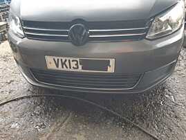 Bara Spoiler Fata cu Grile Inferioare si Locas 6 Senzori Parcare Parktronic Volkswagen Touran 1T3 2010 - 2015 Culoare LD7R [K5516]