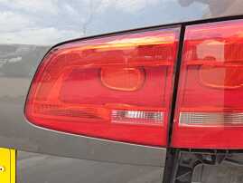 Tripla Stop Lampa Dreapta de pe Haion Hayon Portbagaj Volkswagen Touran 1T3 2010 - 2015 [K5542]