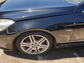 Aripa Stanga Fata Mercedes Clasa E Class Coupe Cabrio W207 A207 C207 E180 E200 E220 E250 E320 NFL Non Facelift 2009 - 2013 Culoare C197 197 [K5562]