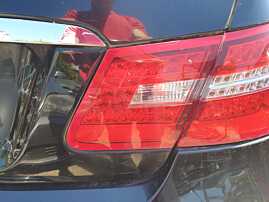 Stop Tripla Lampa Dreapta de pe Capota Portbagaj Mercedes Clasa E Class W207 A207 C207 Coupe Cabrio E180 E200 E220 E250 E300 E320 2009 - 2013 [K5572]