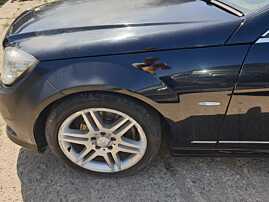 Aripa Stanga Fata Mercedes Clasa C Class W204 2007 - 2014 Culoare 197 Obsidian Black Metallic [K6207]