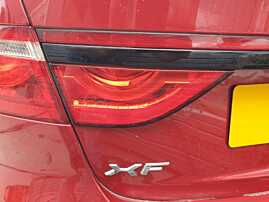 Tripla Stop Lampa Ceata Stanga de pe Haion Hayon Capota Portbagaj Jaguar XF X260 2015 - 2020 Cod T2H18979 GX6315K272AG GX63-15K272-AG [K6101]