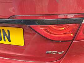 Tripla Stop Lampa Ceata Dreapta de pe Haion Hayon Capota Portbagaj Jaguar XF X260 2015 - 2020 Cod  T2H18980 GX63-15K273-AG GX6315K273AG [K6102]