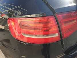 Soclu Suport Becuri de la Tripla Stop Stanga Aripa Caroserie Audi A4 B8 Break Combi NFL Non Facelift 2008 - 2012 [K7370]