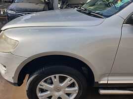 Aripa Stanga Fata Volkswagen Touareg 7L FL Facelift 2007 - 2010 Culoare LA7W [K8260]