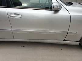 Usa Usi Portiera Portiere Dreapta Fata Dezechipata cu Defect Mercedes Clasa E Class W211 Break Combi 2002 - 2009 Culoare 744 [K8373]