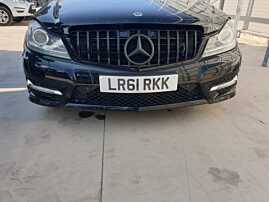 Bara Spoiler Fata AMG Completa cu Grila cu Emblema cu Locas 6 Senzori Parcare si Spalatoare Mercedes Clasa C Class W204 FL Facelift 2011 - 2014 Culoare 197 C197 [Q0054] [Q0055]