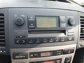 Radio CD Player Toyota Corolla Verso E120 2001 - 2003 [K8342]