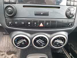 Panou Consola Bagheta Butoane Releu Avarii Deblocare Blocare Usi Portiere Proiectoare Ceata Incazlire Scaun Scaune Smart ForFour 2004 - 2006 [K9744]