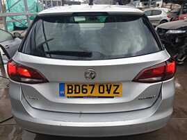 Haion Hayon Capota Portbagaj Dezechipat cu Luneta Geam Sticla Opel Astra K NFL Break Combi 2015 - 2021 Culoare Z176 [K9168]