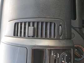 Grila Grile Gura Guri Aer Aerisire Ventilatie Bord Centrala Dreapta Nissan Note E11 2004 - 2013 [K9393]