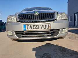 Bara Spoiler Fata Completa cu Spalatoare Far Faruri Skoda Octavia 2 Facelift FL 2008 - 2013 Culoare LA7W [Q1960]