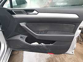 Panou Tapiterie Fata de Usa Interioara Dreapta Fata Volkswagen Passat B8 2015 - 2020 [Q0486]