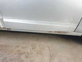 Bandou Ornament Plastic de pe Usa Portiera Dreapta Fata cu Imperfectiune Renault Scenic 3 2009 - 2016 Culoare TED69 [Q0323]