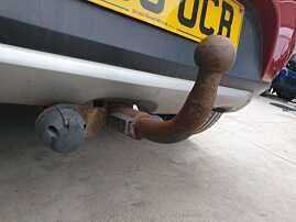 Carlig Cui Remorcare cu Suport si Instalatie Electrica Dacia Sandero 2 2012 - 2016 [Q0137]