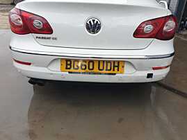 Bara Spoiler Spate cu Locas Pentru Senzori de Parcare Volkswagen Passat CC 2008 - 2012 Culoare LB9A (Defecte Estetice) [K9980]