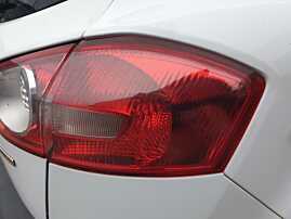Tripla Stop Lampa Dreapta de pe Aripa Caroserie Ford Kuga 1 2008 - 2013 [Q1278]