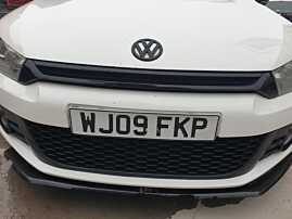 Grila Ornament Superior Radiator Bara Fata Volkswagen Scirocco 2008 - 2014 [Q0928]