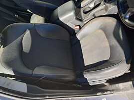 Scaun Semi Piele Dreapta Fata Pasager cu Incalzire si Reglaj Inaltime cu Uzura Hyundai ix35 2009 - 2015 [Q1513]