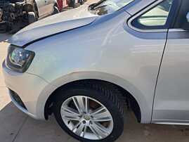 Aripa Stanga Fata cu Imperfectiune Seat Alhambra 7N NFL Non Facelift 2010 - 2015 Culoare LA7W [Q1770]