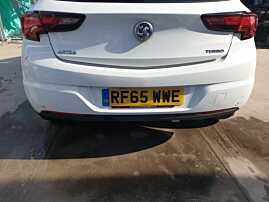 Bara Spoiler Spate cu Locas Senzori Parcare cu Defect Opel Astra K NFL Hatchback 2015 - 2019 Culoare Z40R [Q1586]