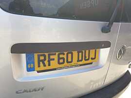 Maner Bandou Ornament Usa Spate cu Lampi Numar Volkswagen Caddy 2010 - 2015 [Q1835]