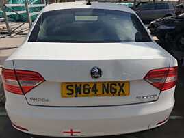 Haion Hayon Capota Portbagaj Dezechipat cu Luneta Geam Sticla cu Defect Skoda Superb 2 Hatchback FL Facelift 2013 - 2015 Culoare LF9E [Q1652]