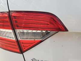 Tripla Stop Lampa Stanga de pe Haion Hayon Portbagaj Skoda Superb 2 Hatchback Berlina FL Facelift 2013 - 2015 [Q1654]