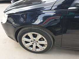 Aripa Stanga Fata Volkswagen EOS 2006 - 2015 Culoare LC9X (inceput de rugina) [Q2387]