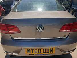 Capota Portbagaj Dezechipata Volkswagen Passat B7 Berlina Sedan 2010 - 2015 Culoare LA8X [Q2618]