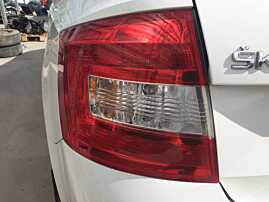 Stop Lampa Tripla Stanga Skoda Rapid Hatchback 2012 - 2017 [K4364]