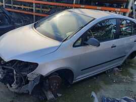 Carenaj Protectie Aparatoare Noroi Janta Roata Stanga Fata Volkswagen Golf 5 Plus 2004 - 2008 [Q2928]
