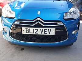 Bara Spoiler Fata Completa cu Grile Proiectoare si Lumini zi Citroen DS3 2009 - 2014 Culoare KGW [Q3067]